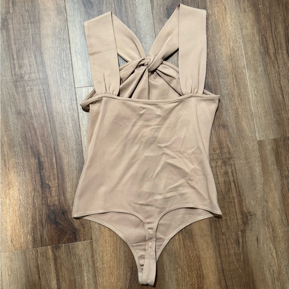 Lovers + Friends Therese Bodysuit - Camel - Picture 4 of 6